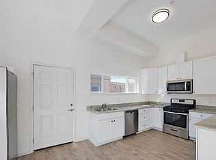 2071 15th Ave, Sacramento, CA 95822