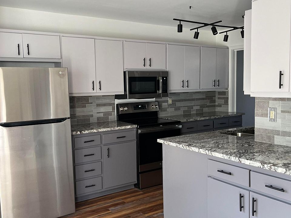 Abundant storage. Kitchen dining area.