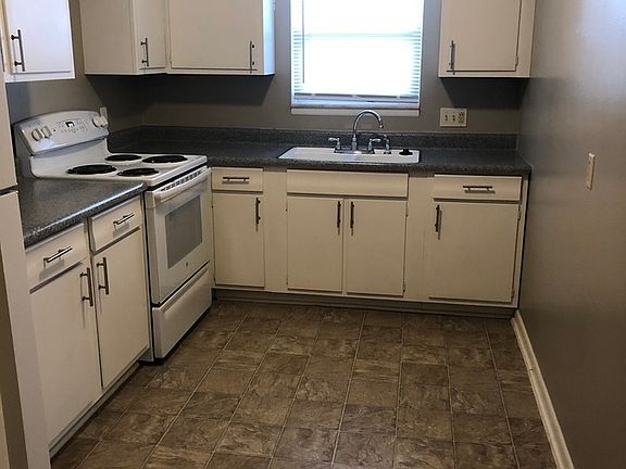 2nd image of 206 N Morse Ave #35