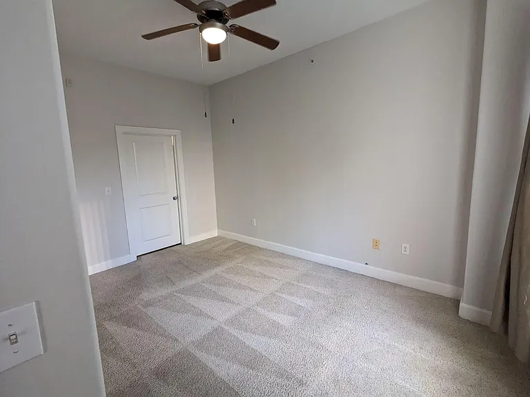 1901 Post Oak Blvd #3215 — Photo 7