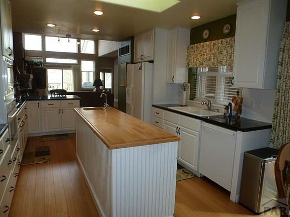 5th image of 4437 Turnberry Cres