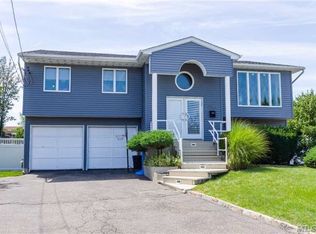 2764 Mae Ct, Bellmore, NY 11710