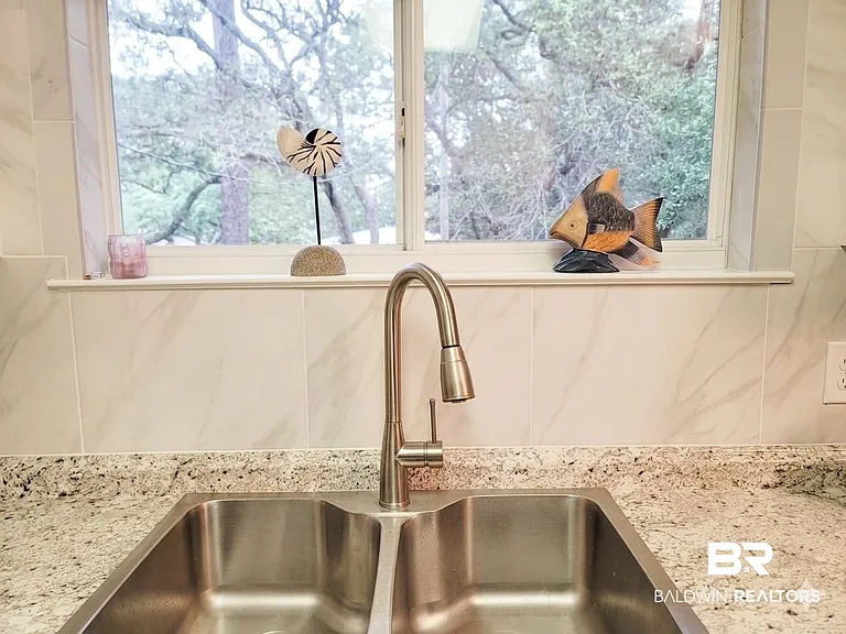 34394 Lost River Rd — Photo 7