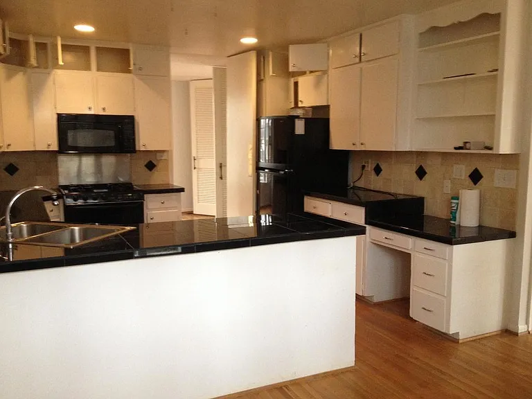 3844 Orleans Rd — Photo 12