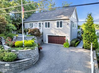 203 Hillcrest Ave, Neptune, NJ 07753