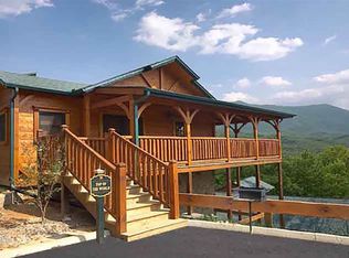 819 Great Smoky Way, Gatlinburg, TN 37738