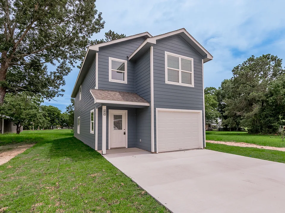 140 N Shady Oaks Dr
