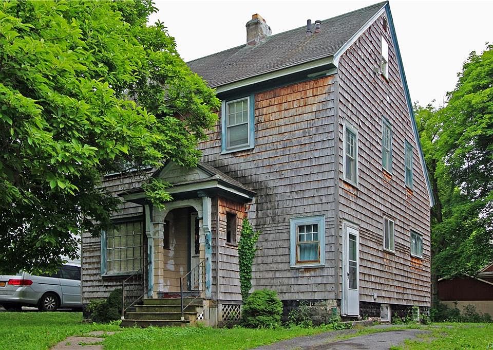 1st image of 122 Niven St