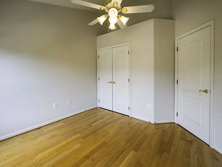 1156 Regal Oak Dr — Photo 39