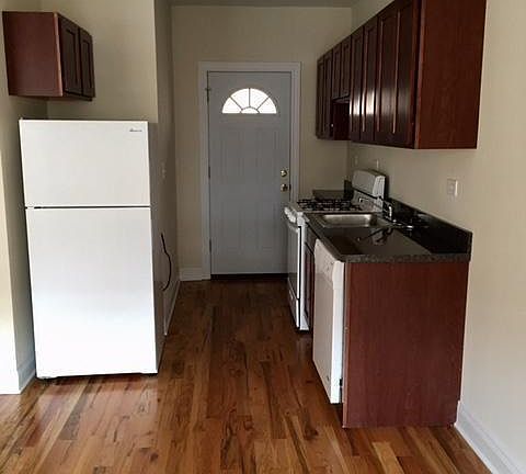 4th image of 622 W Cornelia Ave #W1l