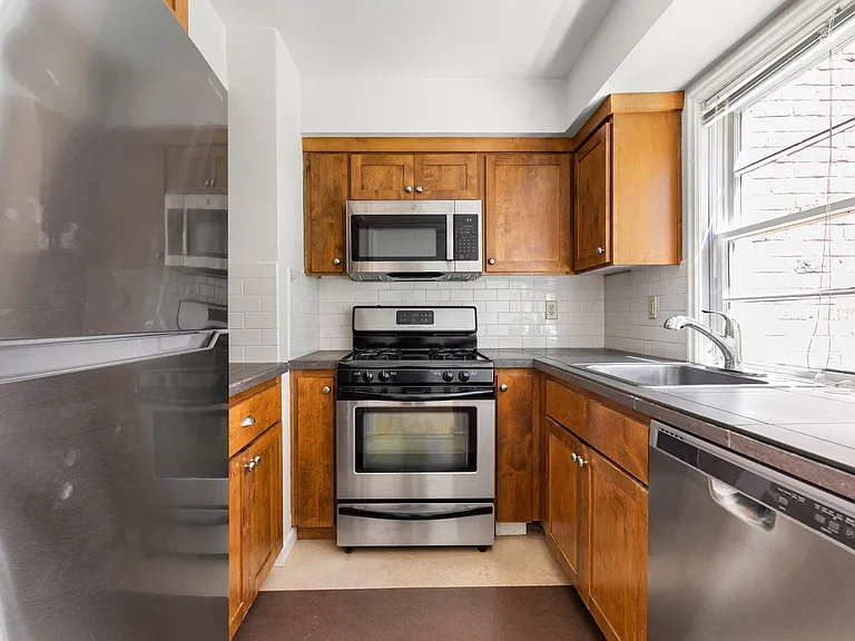 235 NE 61st Ave #36 — Photo 3