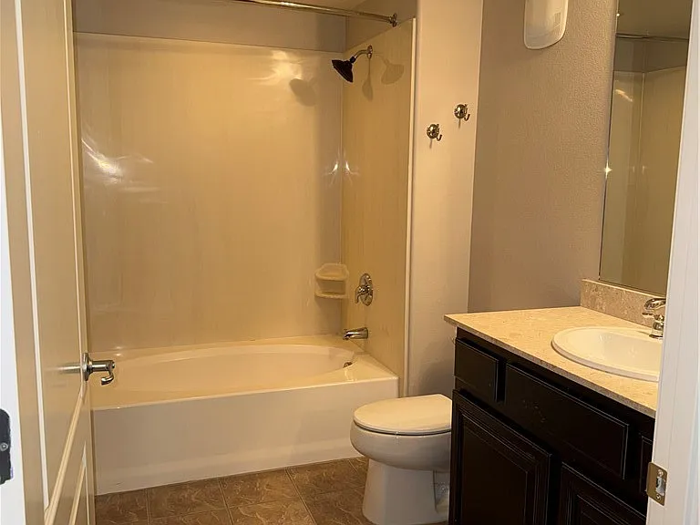 32 E Serene Ave #416 — Photo 15