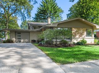 520 S Sleight St, Naperville, IL 60540