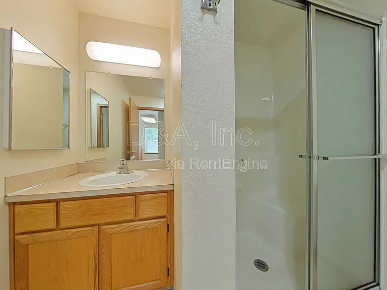 2960 NW Tyler Ave #201 — Photo 7