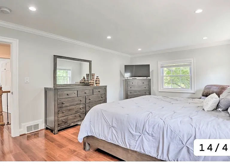 1304 Van Buren St NW — Photo 9