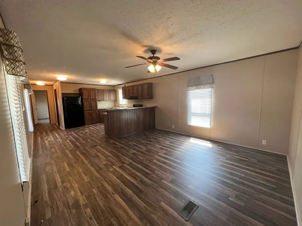 5650 Highway 1 Byp #38