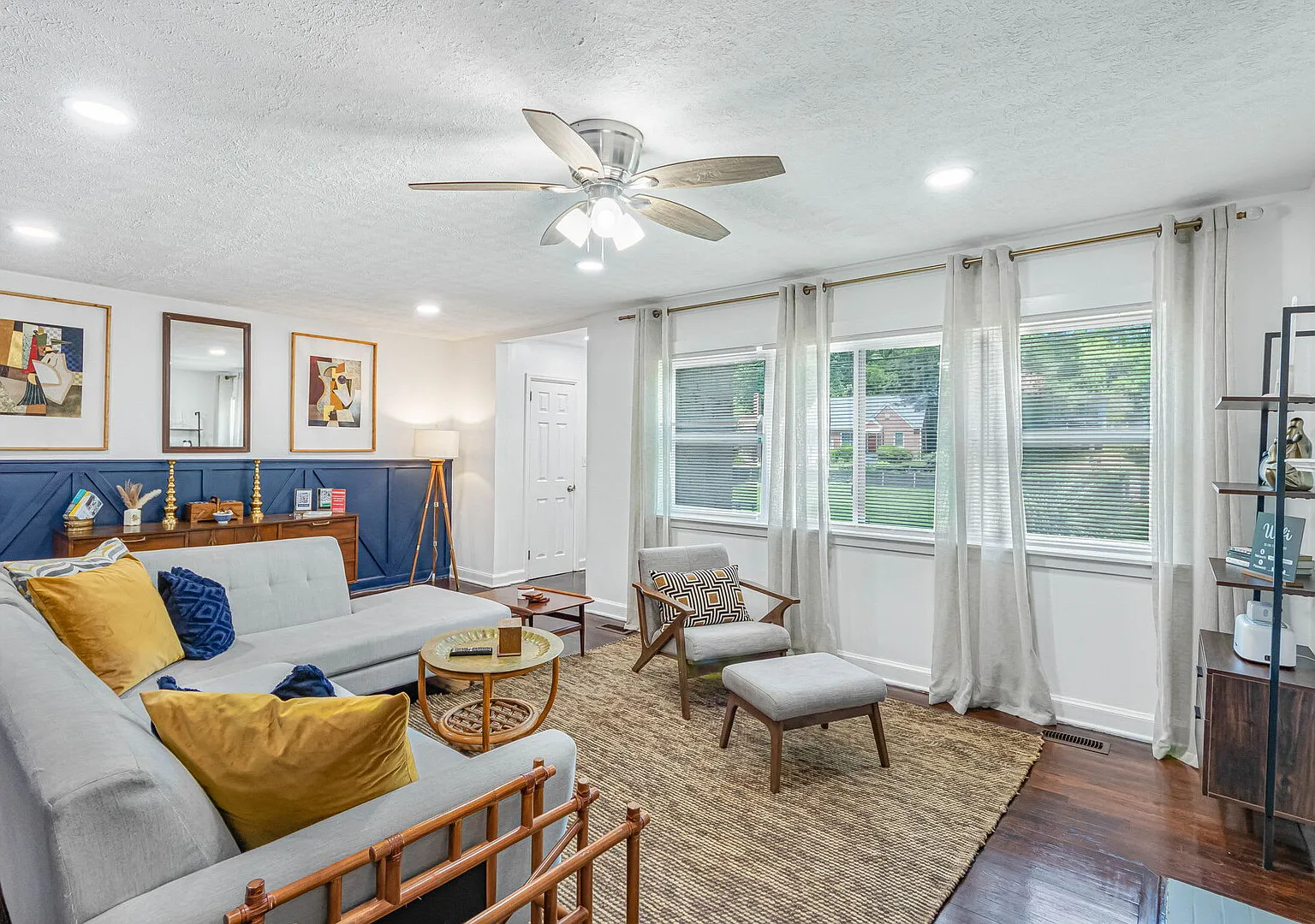 The Vintage Manor — Photo 4