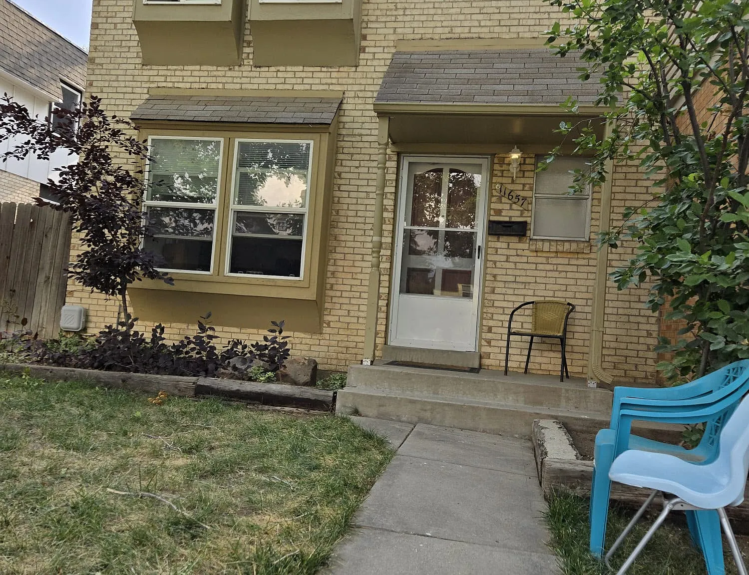 4 bed, 2.5 bath, 1210 sqft, $2,800 — Photo 1