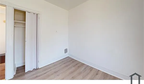 5714 N Beechwood St — Photo 5