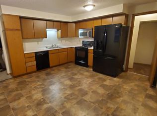 1618 N Jessica Ave, Sioux Falls, SD 57103