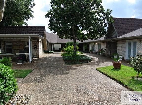 4th image of 1500 Palm Valley Dr