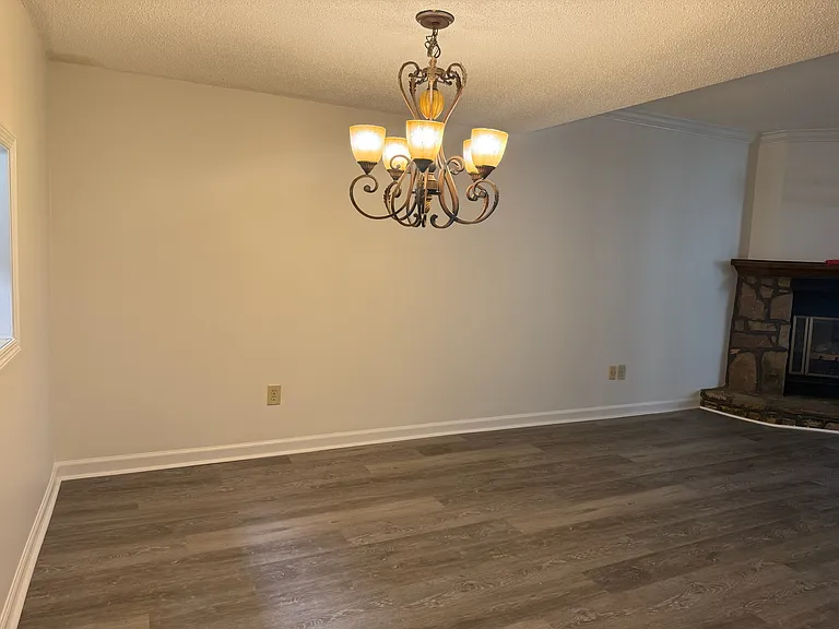 3431 Wildewood Dr — Photo 6