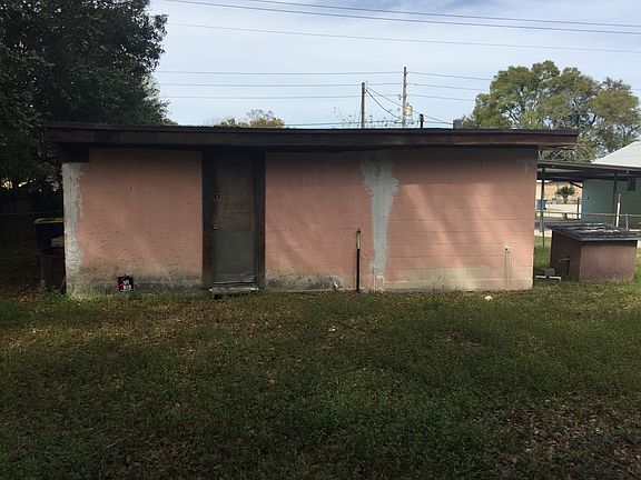 3rd image of 9046 Free Avenue