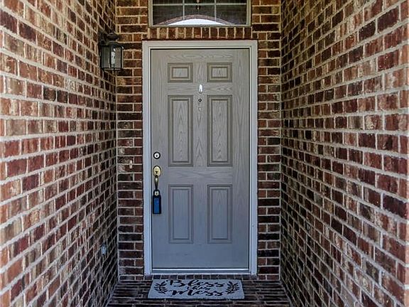 3rd image of 1103 Sunderland Ct