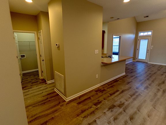 3rd image of 3001 Sunny Creek Way