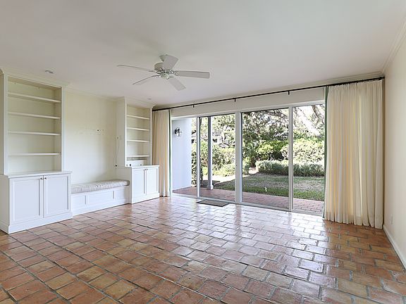 2nd image of 777 Sea Oak Dr