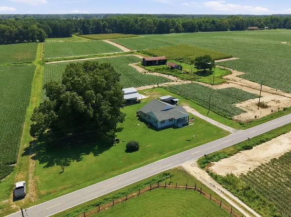 1390 Scott Rd, Kenly, NC 27542