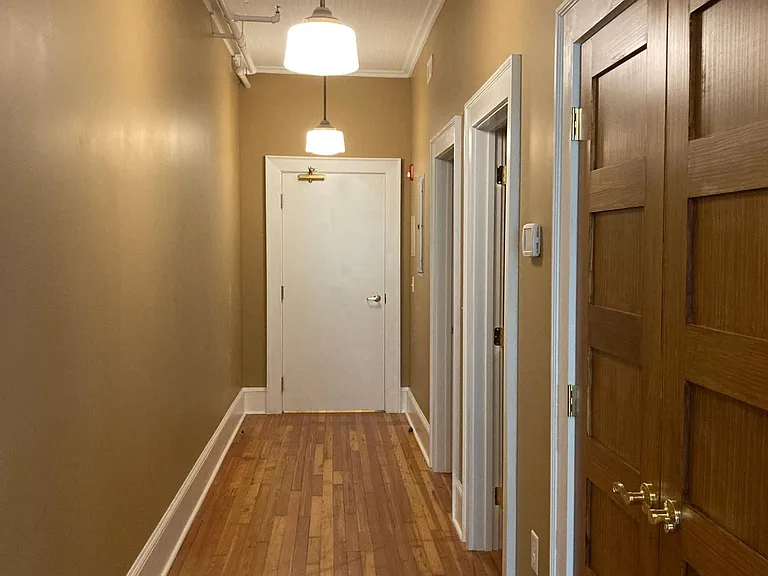 212 S Center St #203 — Photo 15