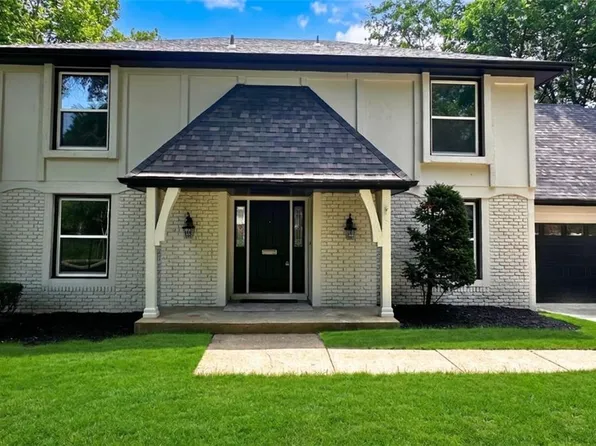 11239 W 99th Pl, Overland Park, KS 66214