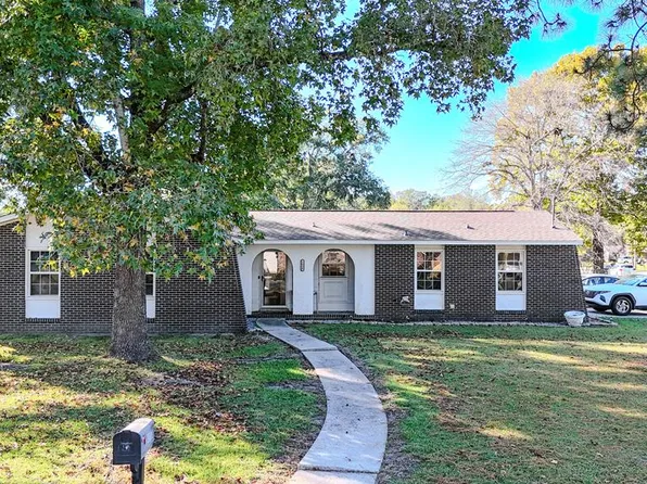 2000 Glasgow Dr, Dothan, AL 36301