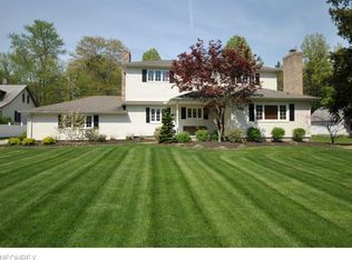 9526 Highland Dr, Brecksville, OH 44141
