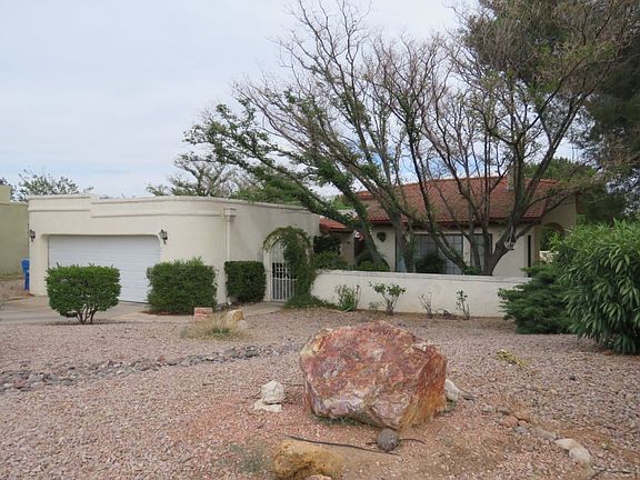 3rd image of 2902 Pebble Beach Dr
