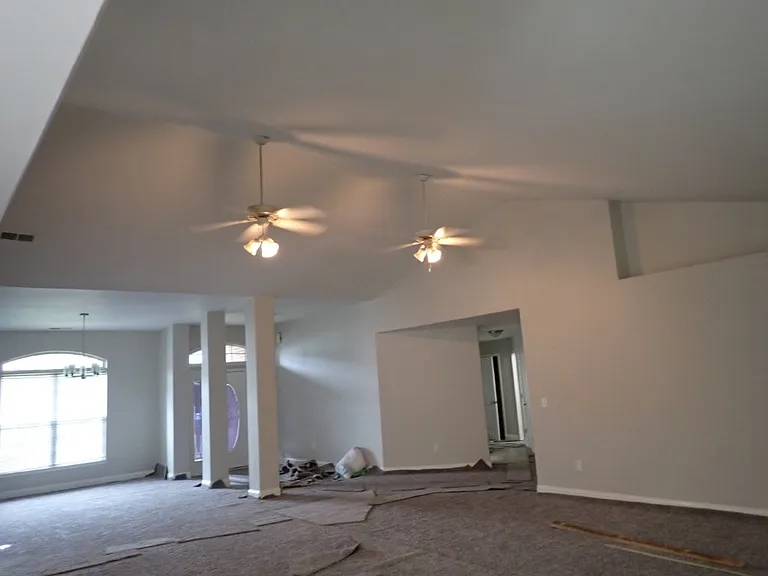 237 Cedar Mdw — Photo 3