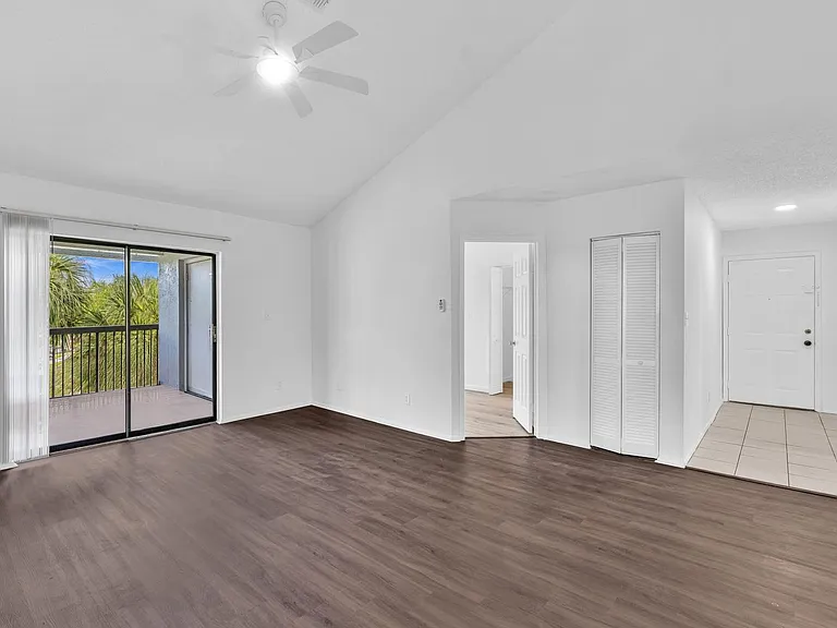 11225 W Atlantic Blvd #306 — Photo 23