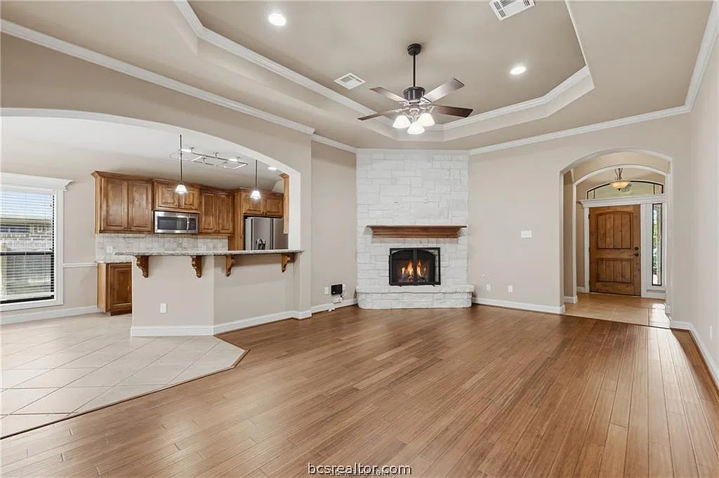 3 bed, 1670 sqft, $2,250 — Photo 4