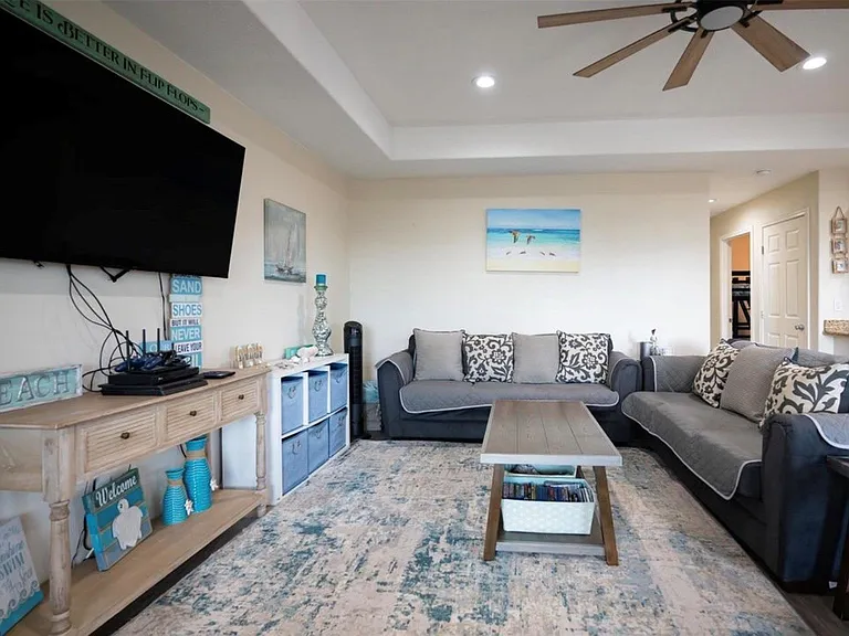12919 Coronado Dr — Photo 11