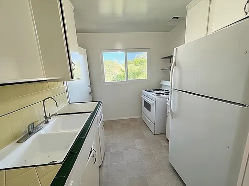 $2975/1822 W Silverlake Dr. #4--Top Floor 1br, 1 Bth, Vintage Accents, Nr Reservoir/Dog Park! Sil... — Photo 3