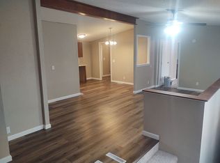 222 S Woodland Ave, Hastings, NE 68901