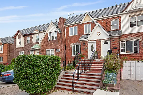 Sold by Compass | media 13
