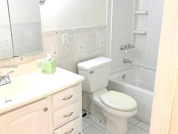 4th image of 10447 SW 108th Ave #266