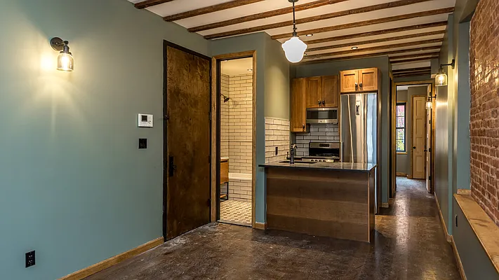 Rented by Nooklyn NYC LLC | media 49