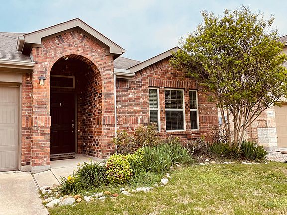 2nd image of 1112 Nocona Dr