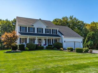 30 Marcel Rd, Clifton Park, NY 12065