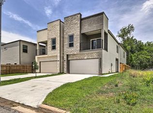 4910 Sunflower St, Houston, TX 77033