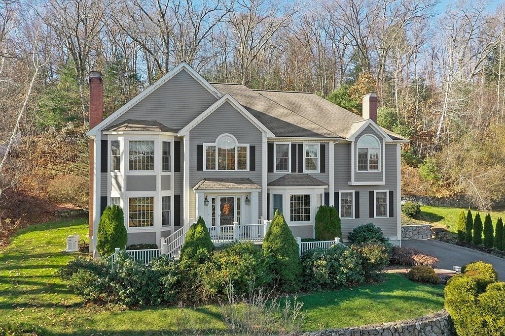 575 S Bradford St North Andover Ma 01845 Mls 72923356 Zillow