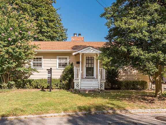 2nd image of 14 Hill Ln